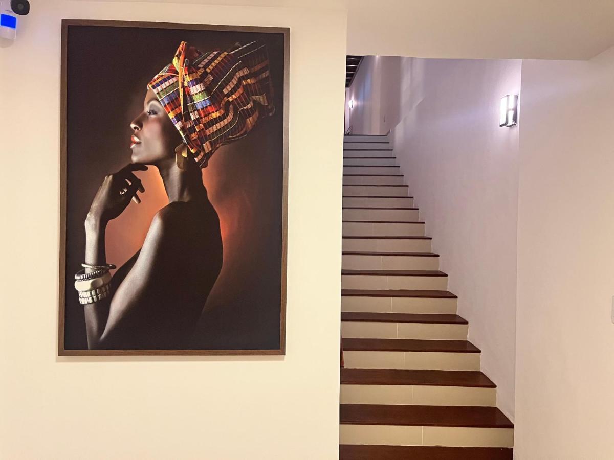 Turishouse Suites Salvador Bagian luar foto